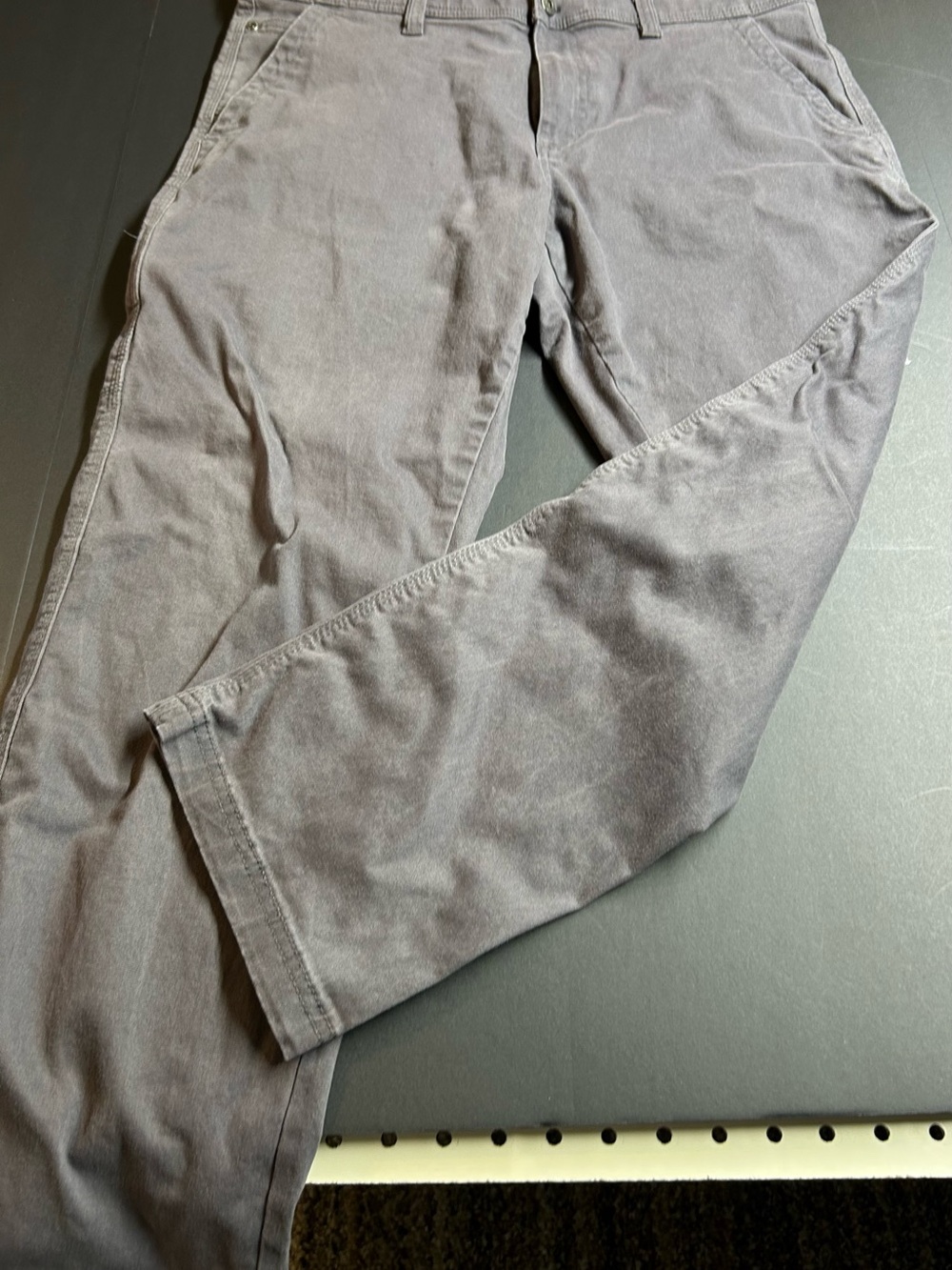Weatherproof Men's Gray Chino Pants 38x30, stretch waist‎